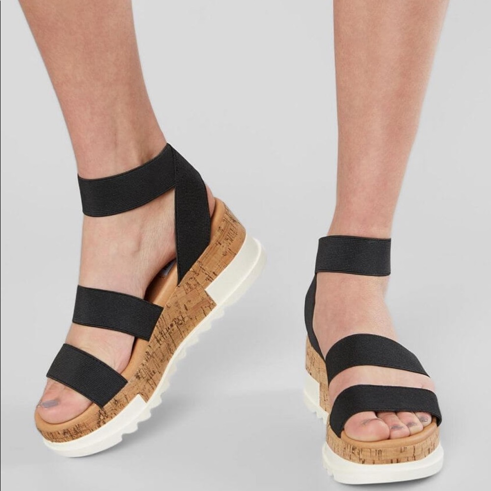 Steve Madden Flatform